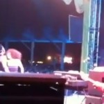 D'Angelo-She Came In Through The Bathroom Window (Live At Bonnaroo)