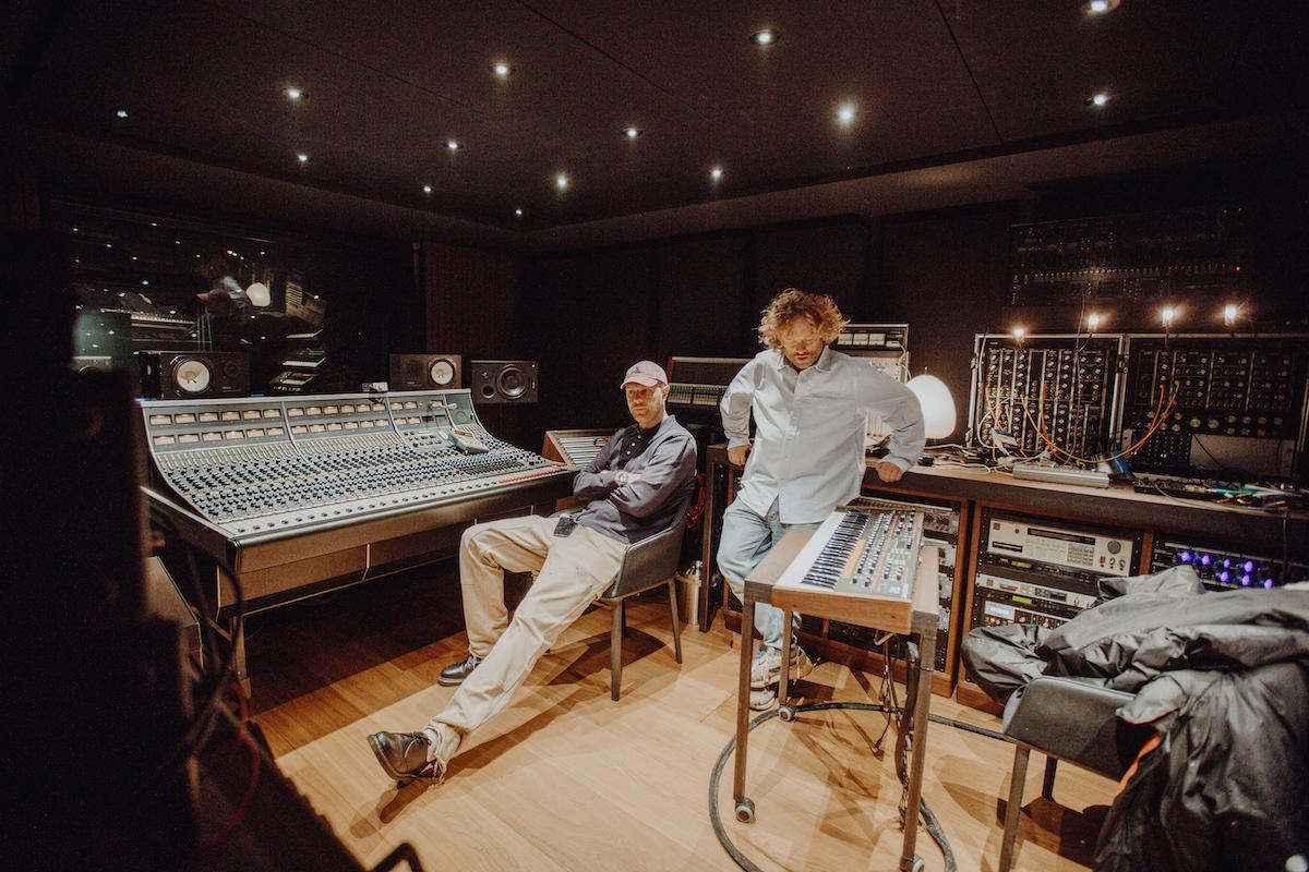 Benny Sings by Pierre Zylstra