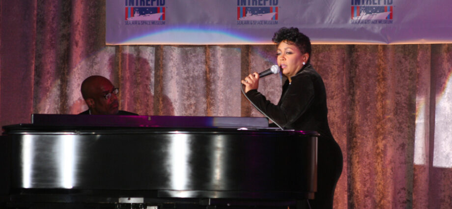 Anita Baker 2008 17th Annual Salute to Freedom aboard the Intrepid Sea, Air & Space Museum, in New York.