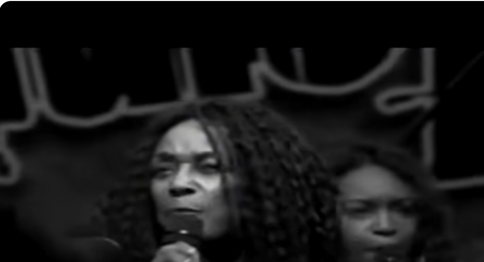 Gwen McCrae Screenshot Keep The Fire Burning